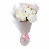 Bouquet of 11 white peonies