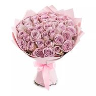 Bouquet of lilac roses for birthday