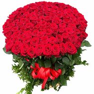 Basket of roses happy birthday