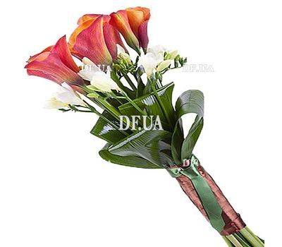 Bouquet of callas and freesias