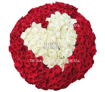 Bouquet of roses heart