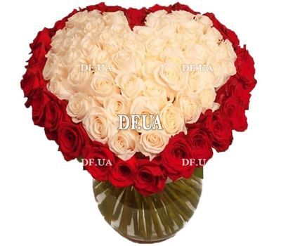 Bouquet of roses with a heart