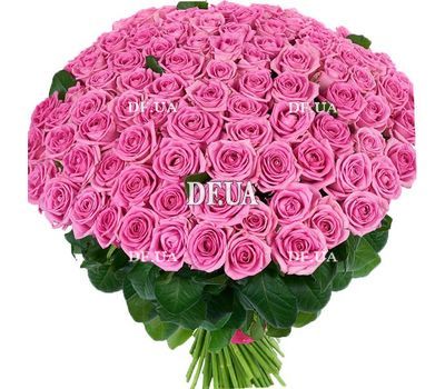 A chic bouquet of pink roses
