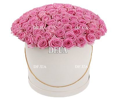 101 roses in a hat box