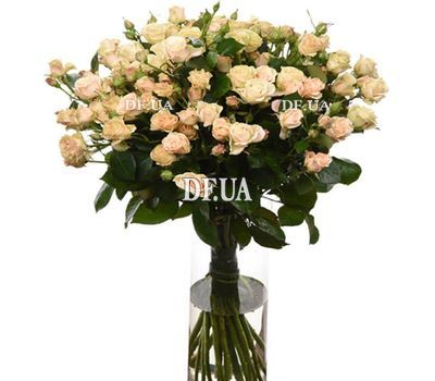 Bouquet of small roses