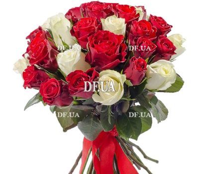 Long roses bouquet