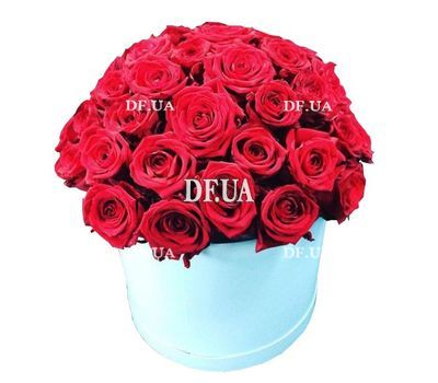 Beautiful round box of red roses