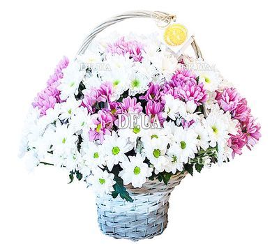 Bouquet of chrysanthemums in a basket