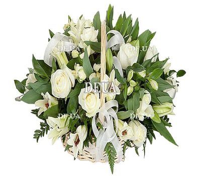 Basket with lilies and roses
