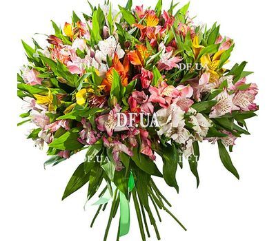 Beautiful bouquet of alstroemeria