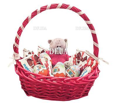 Gift basket for a baby with a bear