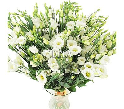 Large bouquet of white eustoma