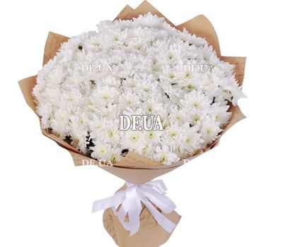 Bouquet of white chrysanthemum