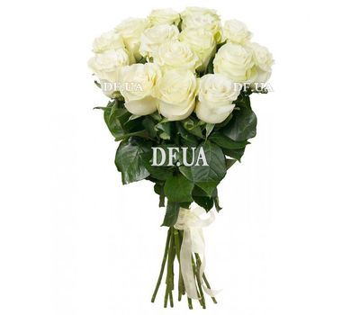 Bouquet of Mondial roses