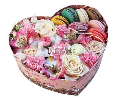 Box of macaroons with flowers