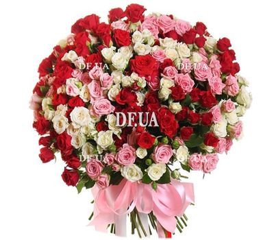 Beautiful bouquet of bush roses