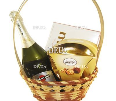 Small champagne gift basket