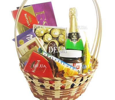 Gift basket of sweets