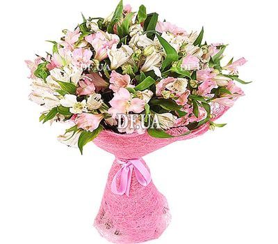 Pink alstroemerias in bouquet