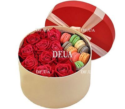 Roses in a Box with Pasta