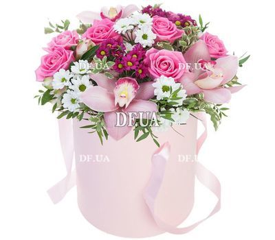 Live flowers in a box