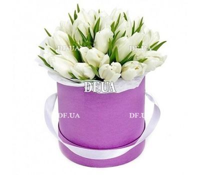 35 white tulips in a hat box