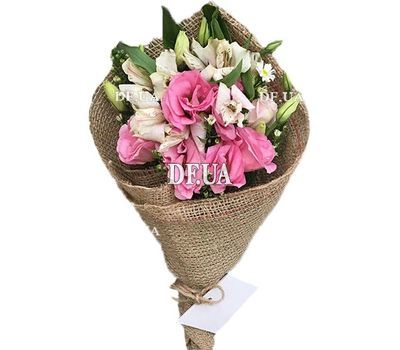 Small bouquet of eustoma and alstromeries