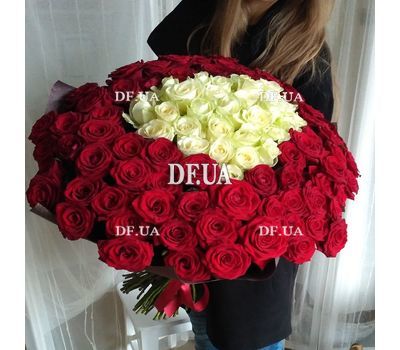 101 roses in the heart - view 1