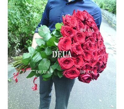 Bouquet of 35 red roses - view 2