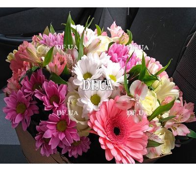Bouquet of flowers for a girl on her birthday - view 2