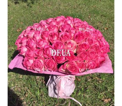 Bouquet of 101 pink roses - view 1