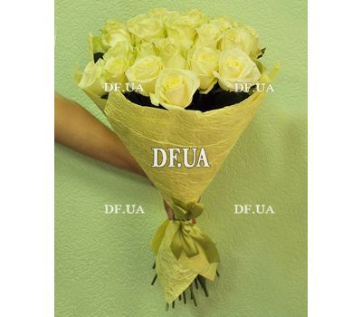Bouquet of 17 roses - view 3