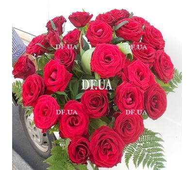Bouquet of 25 red roses - wiev 4