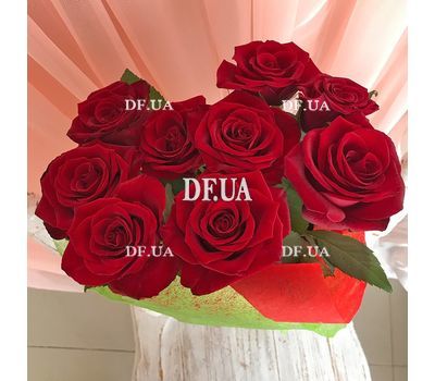 Bouquet of 9 burgundy roses - view 2