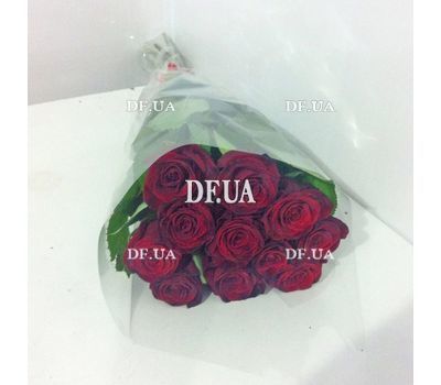Classic bouquet of roses - view 1