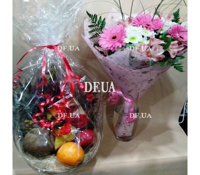Сute mini bouquet of flowers - view 5