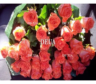 Orange bouquet of roses - view 1