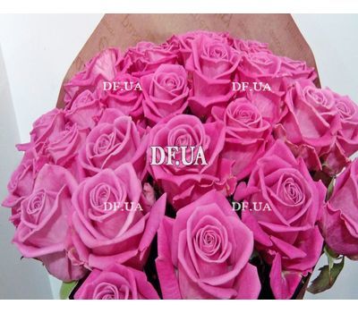 Gift bouquet of roses - view 2