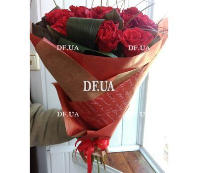 Popular bouquet of roses - view 3