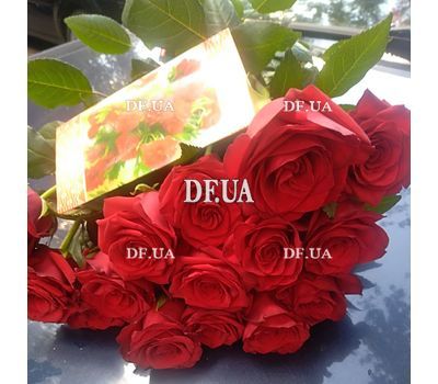 Popular bouquet of roses - view 4