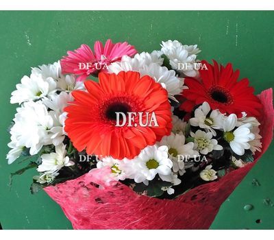 A real bouquet of flowers - view 1