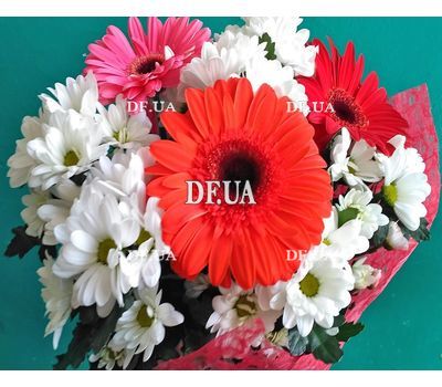 A real bouquet of flowers - view 3