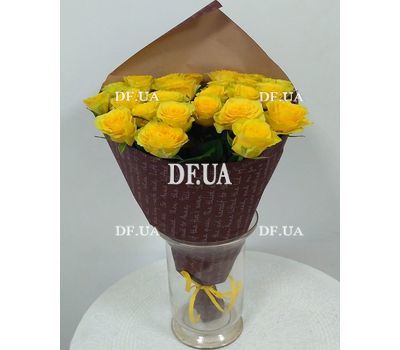 Yellow roses bouquet - wiev 1