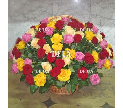 101 roses in the basket - view 4