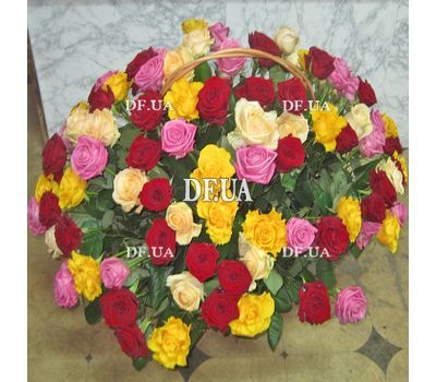 101 roses in the basket - view 5