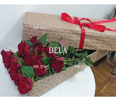 15 roses in a rectangular box - view 2