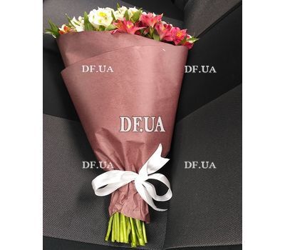 Alstroemerias bouquet - view 1