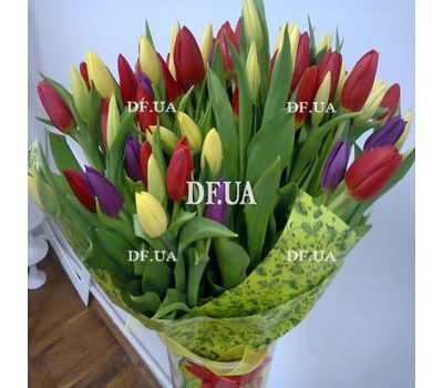 Large bouquet of tulips - view 2