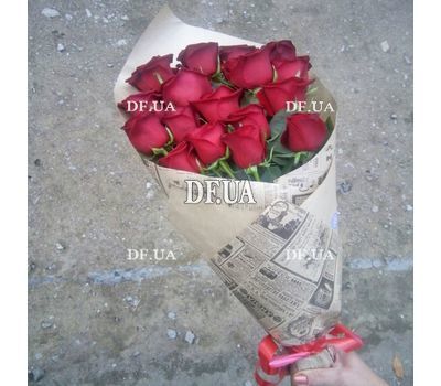 A bouquet of long roses - view 3