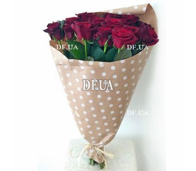Bouquet of 15 red roses in craft - view 1
